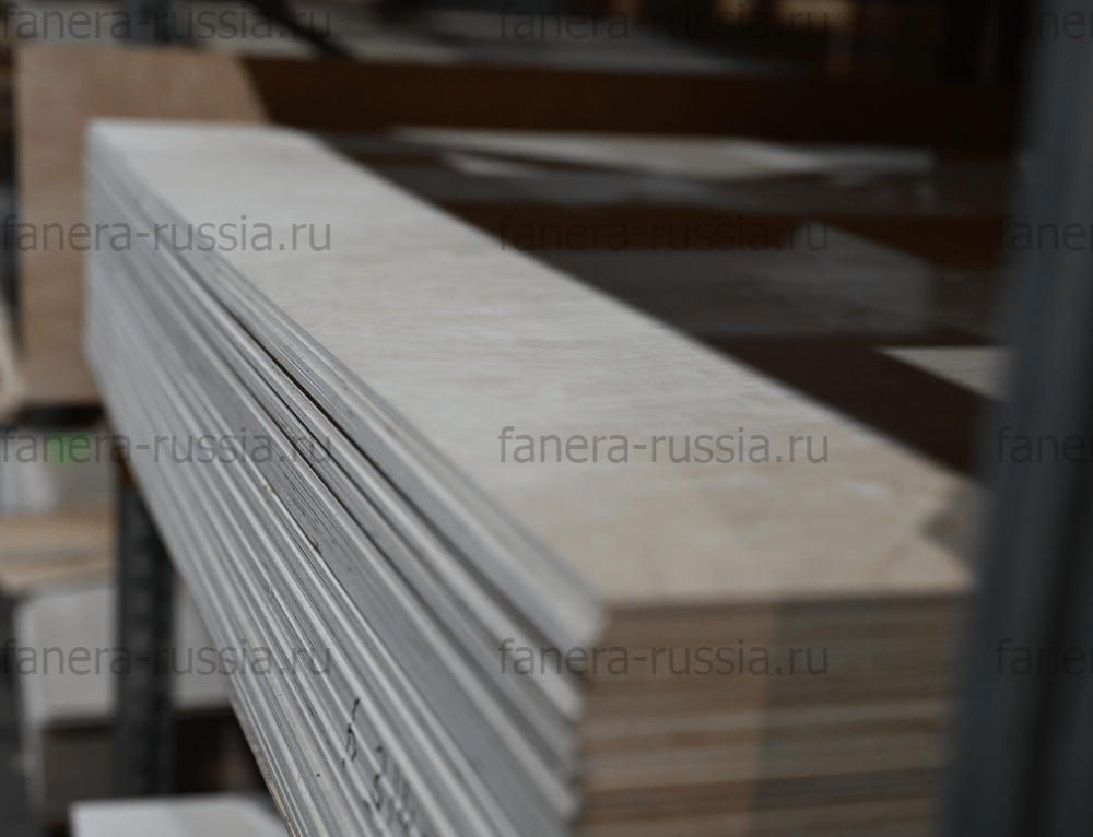 Fanera Russia Фанера березовая ФСФ 9мм сорт I/II Ш2 Е1 2440х1220мм 5798-depositphotos-bgremover-min.png